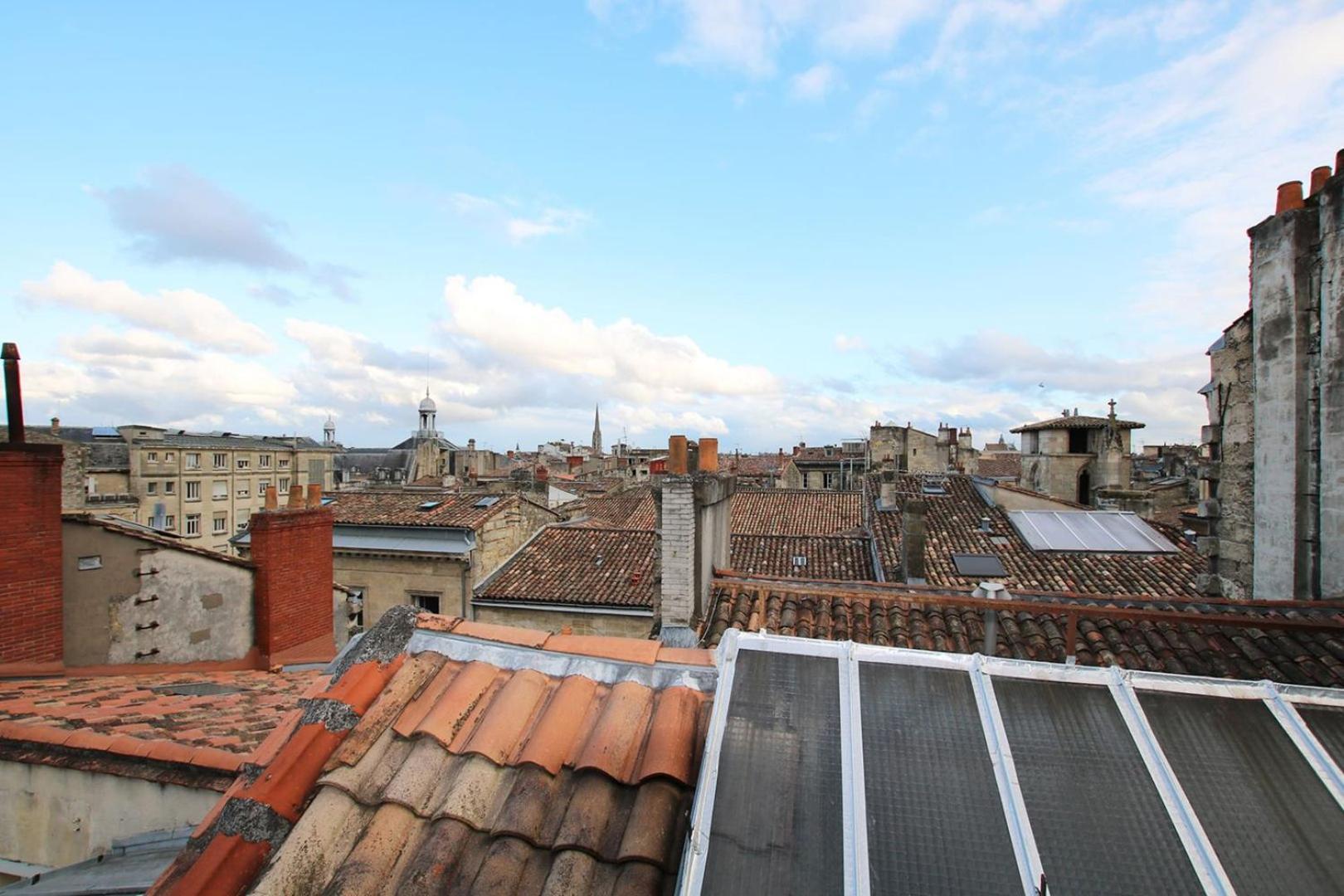 Guestready - Sunny Attic Apt Near Grand Theatre Bordeaux Eksteriør bilde
