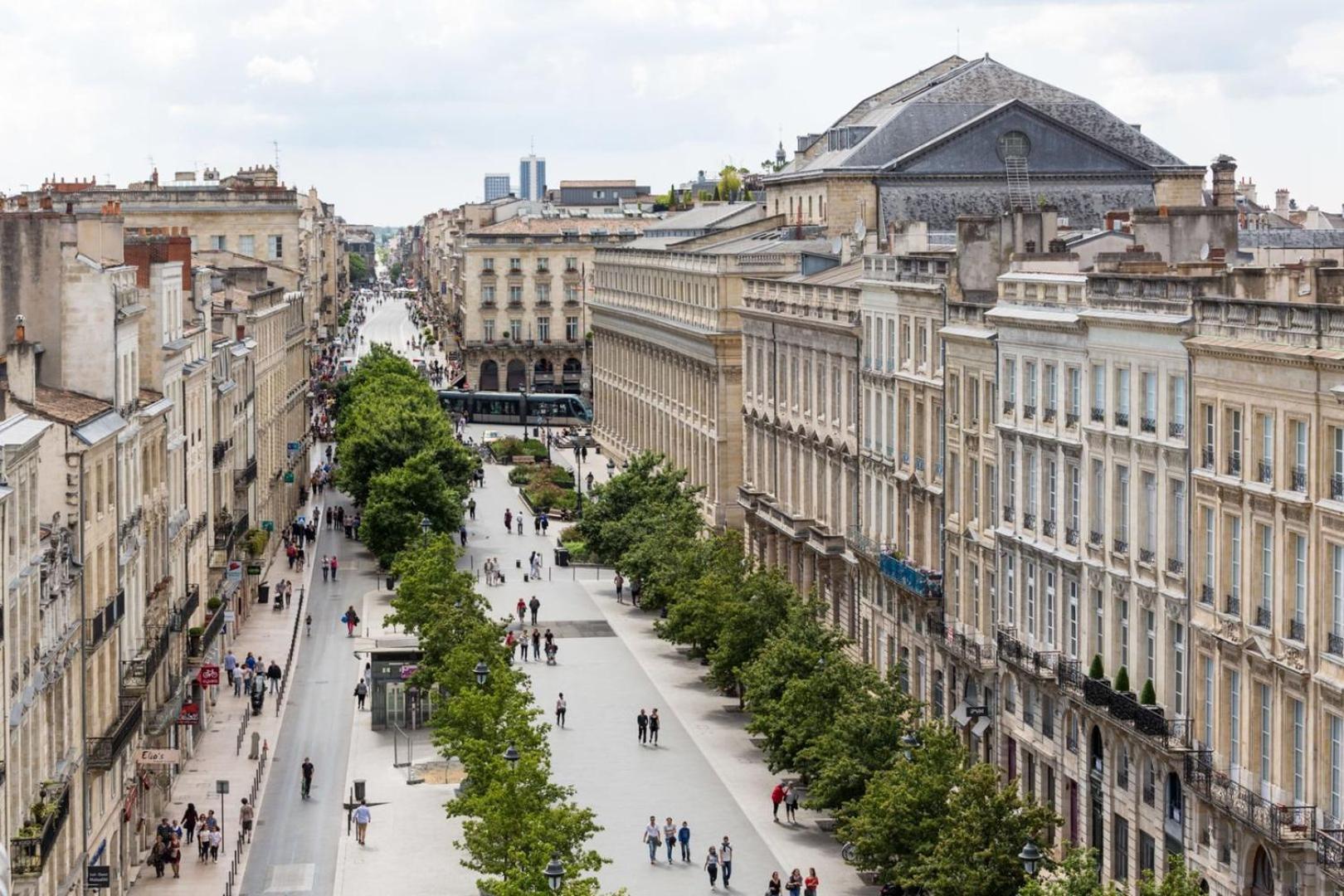 Guestready - Sunny Attic Apt Near Grand Theatre Bordeaux Eksteriør bilde